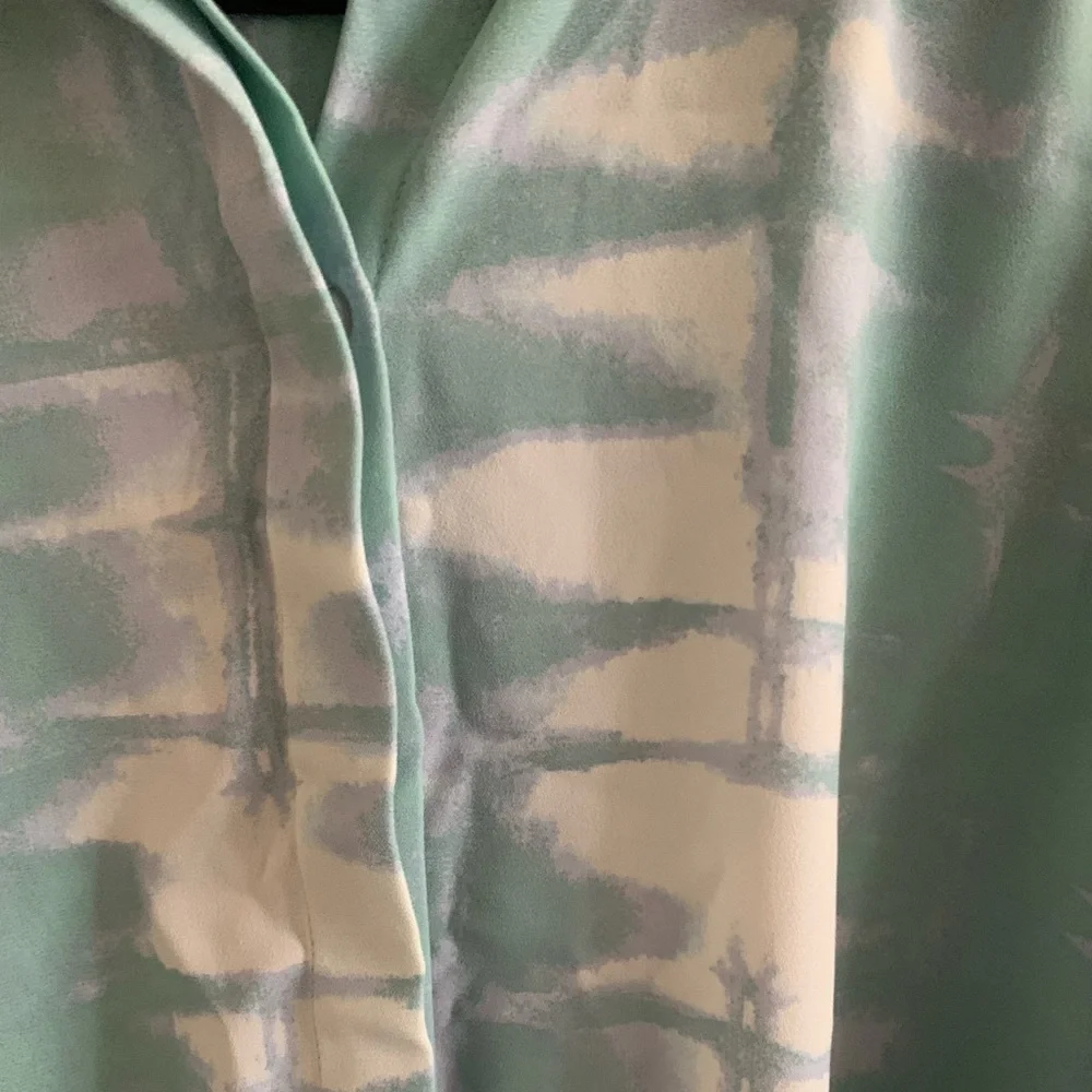 Marks & Spencer Green Button down top, Size 10 - Picture 3 of 5